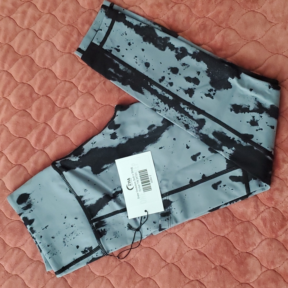 SOLD -Zyia ActiveSlate Oxidation Soft n Snug Hi-Rise 7/8 24" ‐ NWT